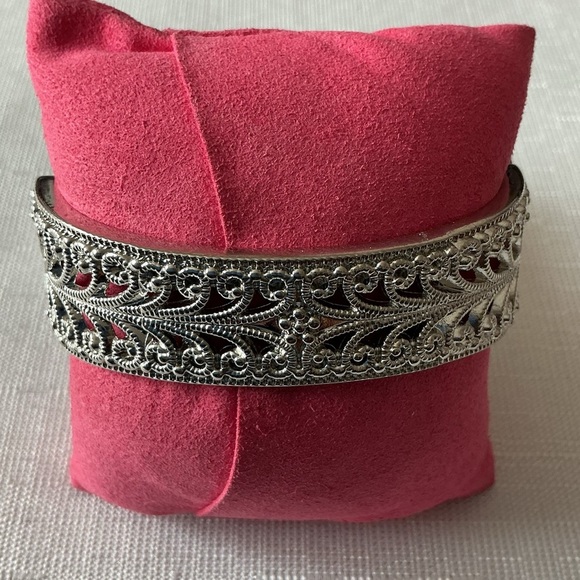 Floral Rhinestone Silver Tone Cuff - Picture 4 of 4